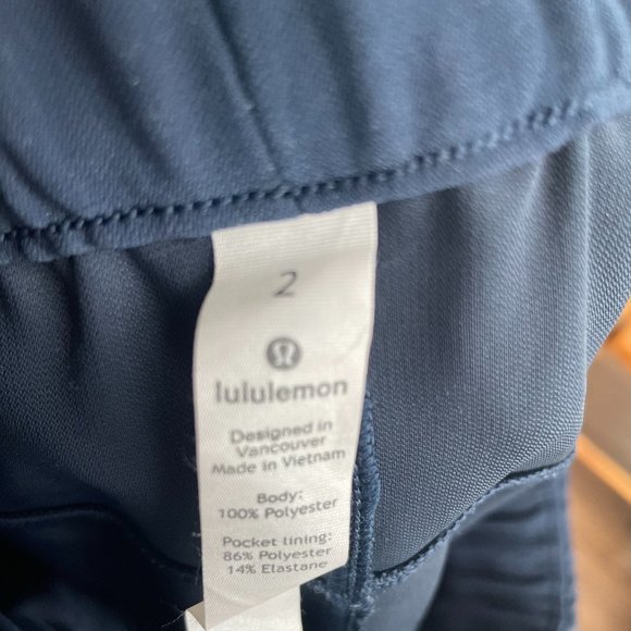 Lululemon navy blue jogger/ trouser - Picture 5 of 5